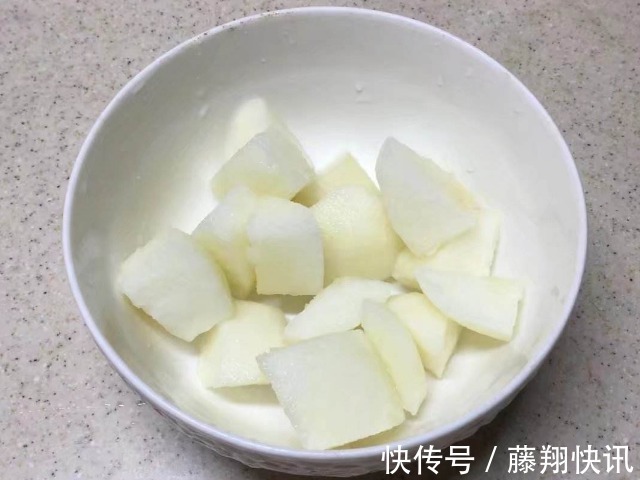 冰糖|吃药一堆,不如吃黑豆一把,黑豆加一宝一起煮,好处一大堆