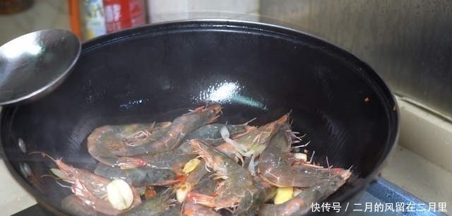 在山东,2021年夜饭必备菜肴——油焖大虾