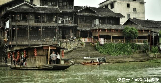 一块钱|忘却的湘西古镇文人也很羡慕，坐拉拉只需一块钱，没有门票！