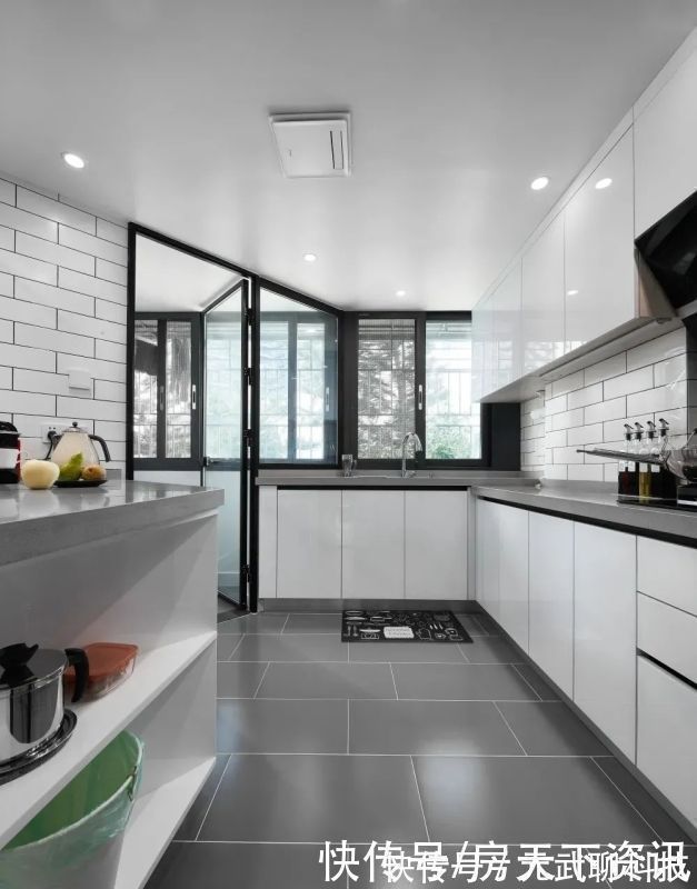 新房|76平米新房,三居室装修才花6万元,邻居看了羡慕不已