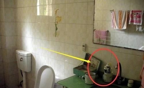 牙具|卫生间里万万不要出现这三种情况,聪明人都避开,关乎你的健康