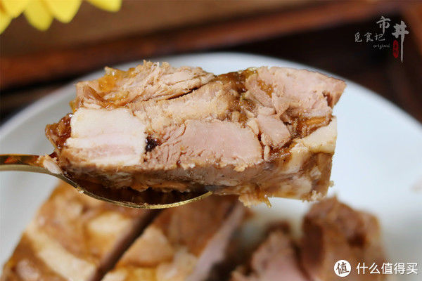 小吃来了 篇二十七:五花肉做的“压板肉”,70岁老奶奶吃得直夸,酥烂入味,可真香啊