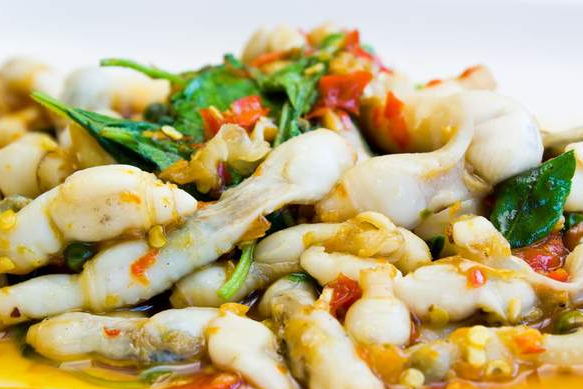 炒蛏子，到底要不要焯水分享正确做法，肉质鲜嫩可口，还没沙子