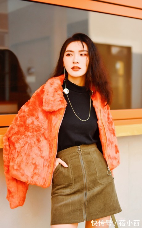 毛茸茸|冬季穿搭要有女人味,试试“毛茸茸的外套”,精致与温柔感都有了