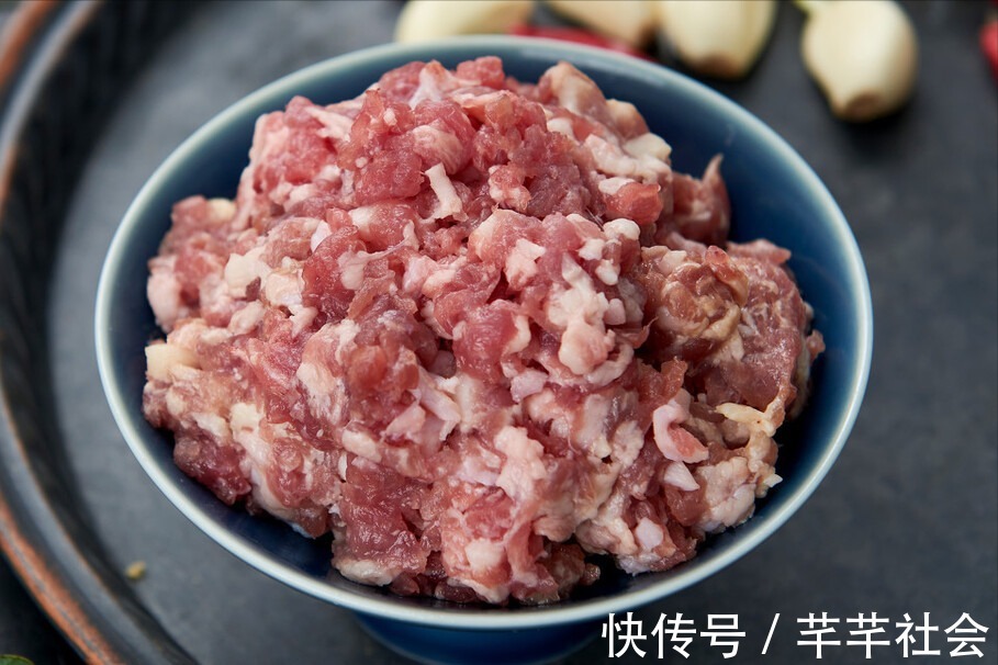 包饺子|豆角馅饺子,怎么调馅好吃大厨分享做法,又香又鲜,豆腥味全无