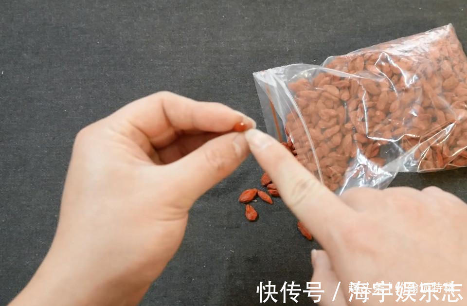 泡水|枸杞,你吃红的还是黑的泡水牢记“3不要”,营养加倍喝得健康