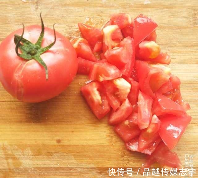 此款|酸甜开胃的西红柿炒鸡蛋,此款做法还是第一次,烹调简单嫩滑开胃