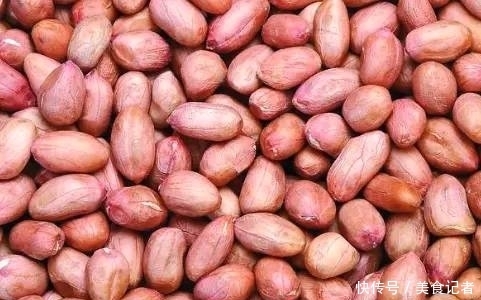 冬季,睡前吃几粒花生,坚持10天,好处会悄悄找上你,早吃早好