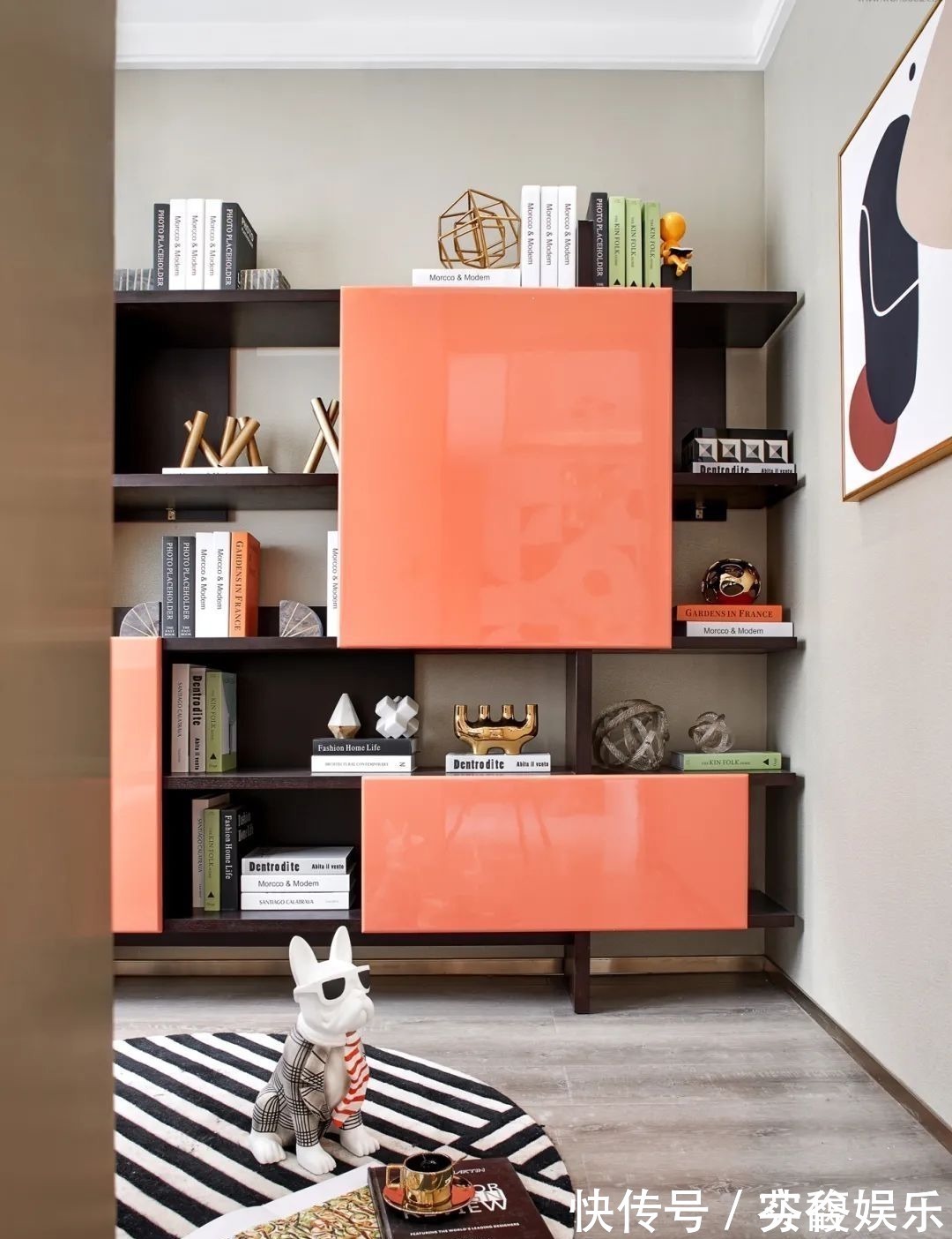 端庄|130㎡现代轻奢,大理石与金属质感,加上橙色的软装,华丽高档