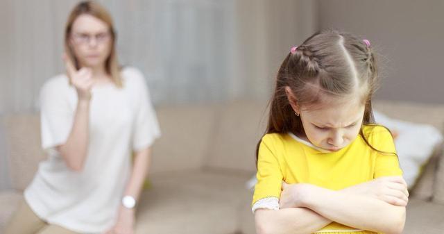 家长|吼叫对孩子不好，可很多父母还在做，试试这样去管教娃