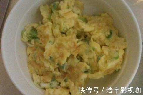 鸡蛋|炒鸡蛋不能放3物，吃了就是“没病找病”，为了健康不妨了解下！