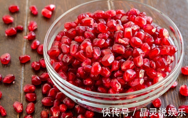 黑眼圈|对女人最好的水果，每天吃一种，排毒养颜，淡化黑眼圈，好处多多