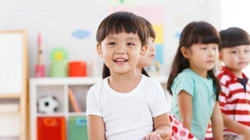 幼儿园|孩子上幼儿园之后,做父母的要逼着娃做这5件事,将来会更有出息