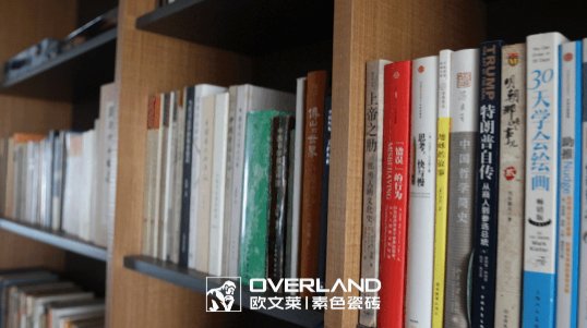 CEO视频专访:亲手打造140㎡的书香文艺空间|屋主案例| 客厅