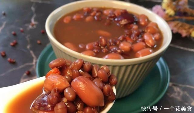 “四九”寒天,女人要常喝五紅湯,每天一碗,補氣補血,暖身暖胃