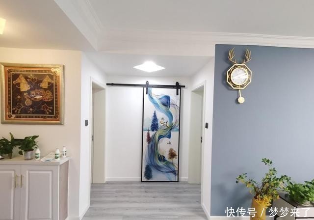 家具|看她家极简装修,全屋舍弃吊顶,电视墙不做造型,还没家具很漂亮