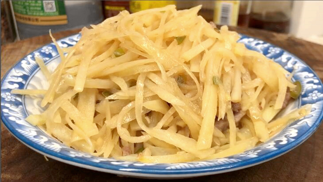 土豆丝|我家三餐是这样吃的，4菜一汤18元，家人喜欢