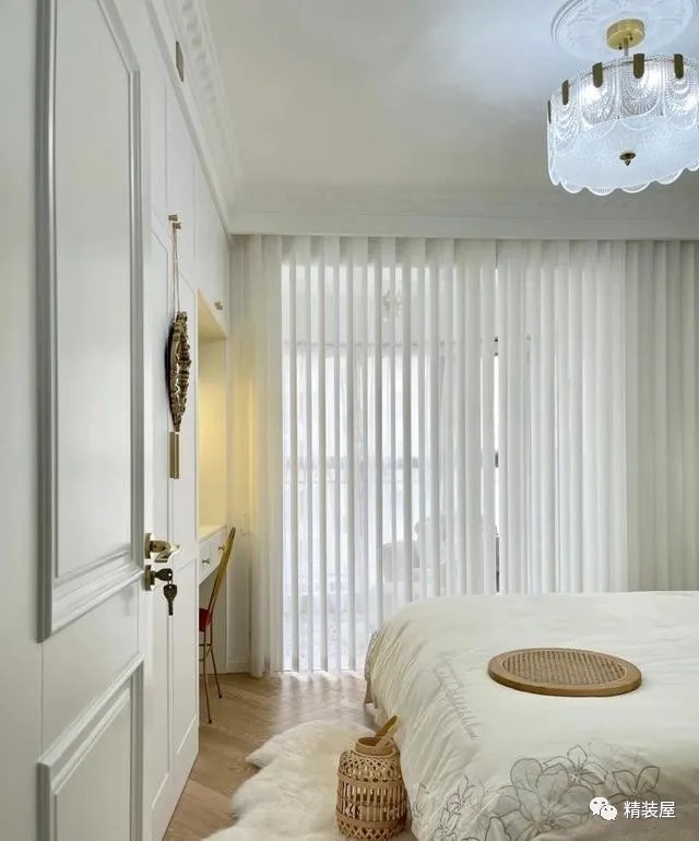 阳台上|同样是77㎡,我家小得可怜,他家三房每个空间都超空旷,收纳惊人