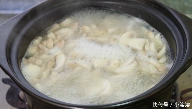 生抽酱油|口蘑这个做法好,简单易学的快手家常菜,清爽鲜嫩,热量低不怕胖