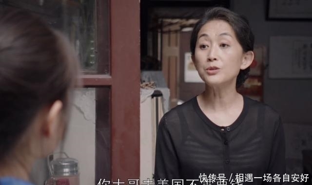 小棉袄|宝爸带孩子们睡觉，妈妈随手拍下照片走红，网友：小情人才是真爱