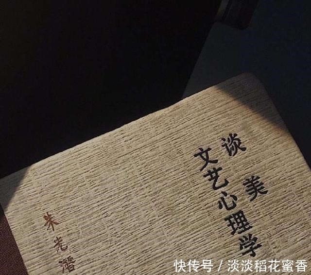 带你坠入宇宙星河的作文句子,素材干货必备