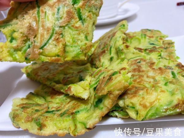 翻山越岭只为这道快手瓜丝饼