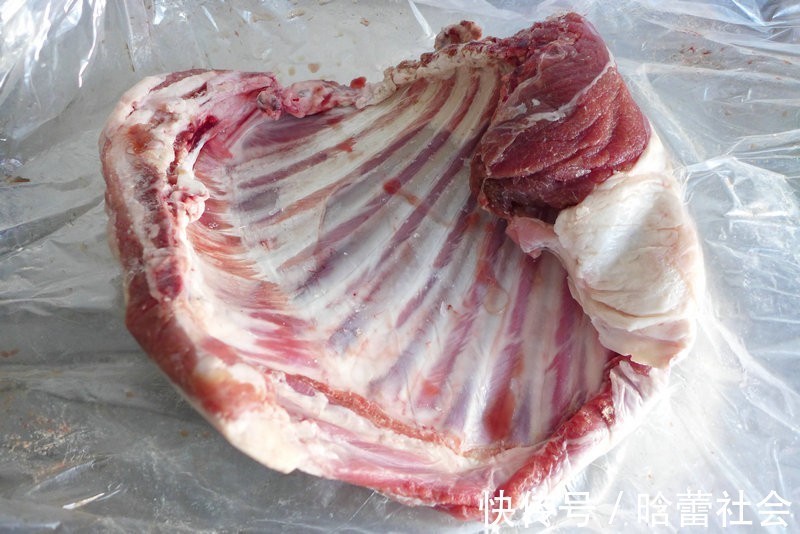 家常|红烧羊排的家常做法,下饭解馋,好吃到舔手指