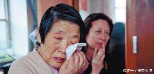 真相|2岁儿子每次洗澡都哭,宝妈好奇寻找原因,姥姥支支吾吾说出真相