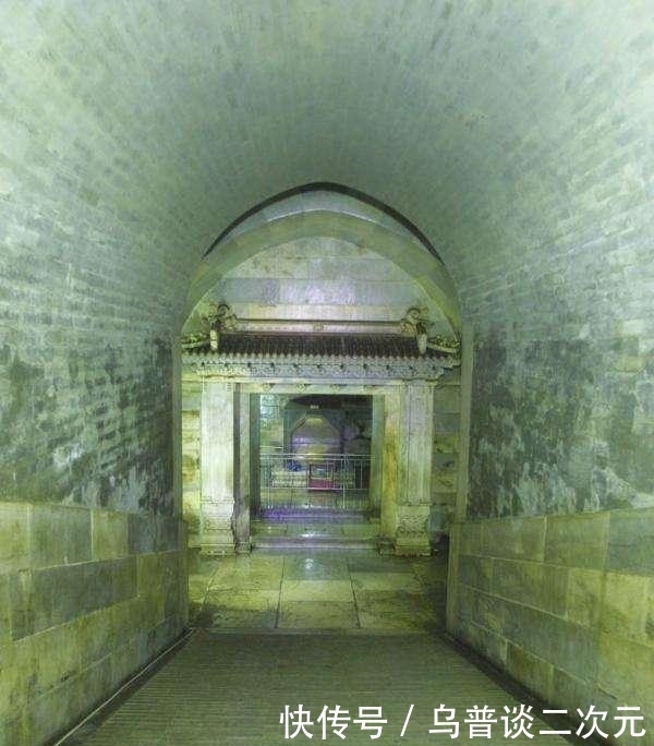 慈禧|慈禧棺材打开后,为何在场盗墓贼被吓昏?是你你也昏