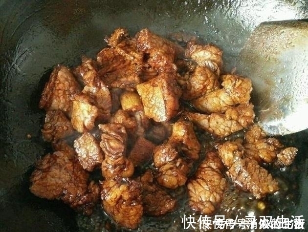 牛腩|牛肉每次都炖不烂偷学爷爷秘方，加1勺此“调料”，软烂不塞牙