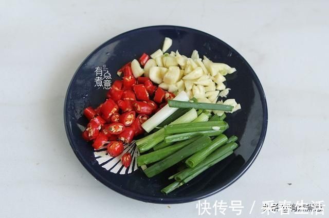 粉条|豆腐和这菜是绝配,天冷要常吃,炖一锅被吃个底朝天,汤汁都不剩
