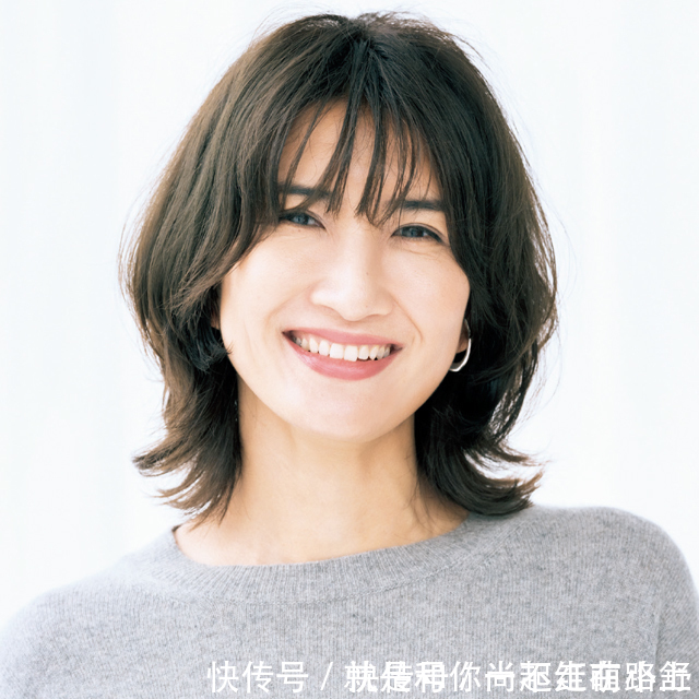 蓬松感 女人一旦到了40,发型建议“弃长选短”,试试这些妈妈卷,很减龄