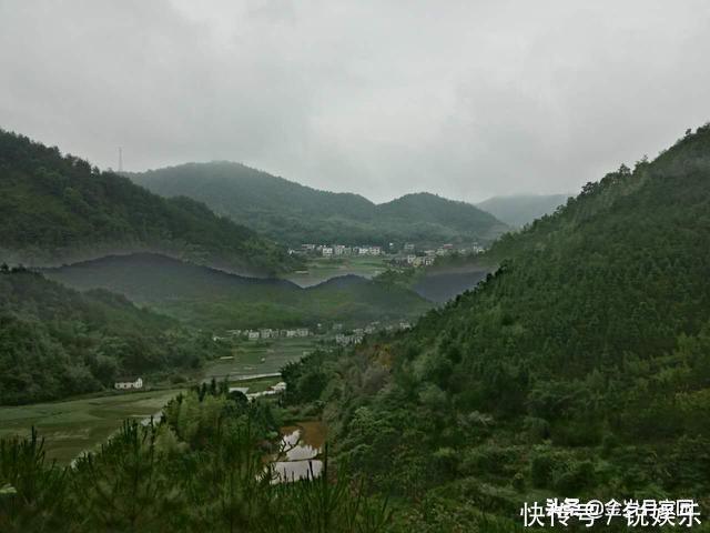 广东南雄角湾村有段古:大黄牛单挑华南虎,赢!!!