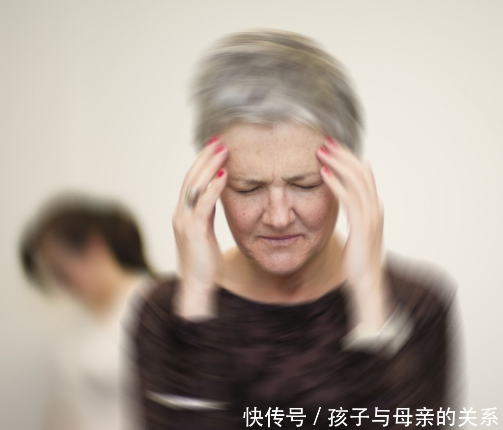 平湖秋月|转告亲人:一旦失眠就用这5个方法,告别失眠,睡得香甜气色好