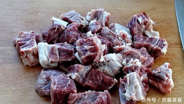 牛肉|冬天喝汤好季节,首选萝卜配牛肉,小火慢炖汤更鲜