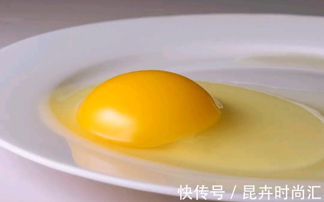 食物|高血脂不能吃鸡蛋？医生建议：若想血脂不升高，3种食物尽量少吃