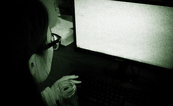 近视眼|戴眼镜危害大?做近视眼手术的人,后来怎么样了?了解一下