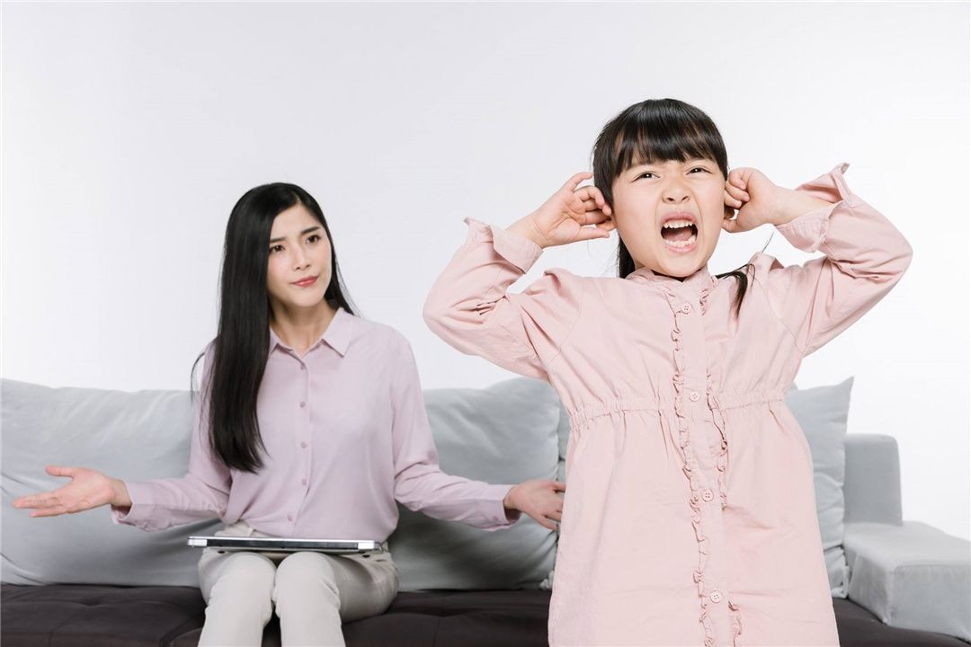 父母|6岁孩子从家里偷了100块,妈妈用了一句话,孩子从此再没偷过