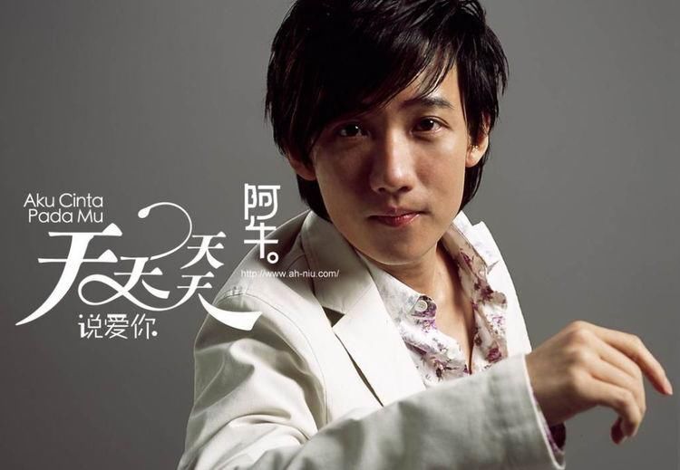 桃花|他凭借《桃花朵朵开》被大家熟知,唱作俱佳,如今却风光不再