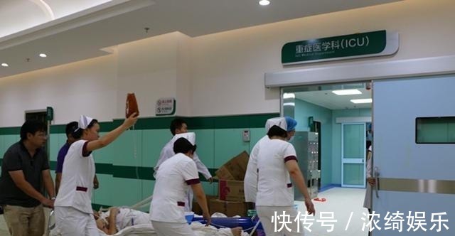 宝妈|27岁产妈生下龙凤胎,医生准备缝合时,宝妈突然高喊“等一下”