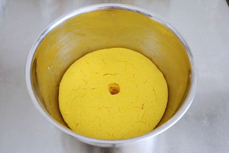 自制玉米饼，多吃粗粮对身体好，做法简单，香甜可口