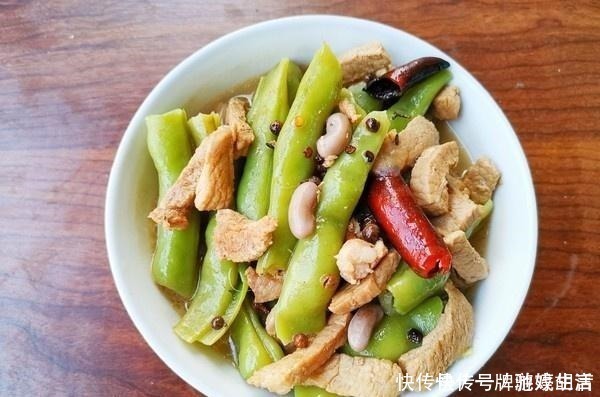 补钙|这菜是“补钙高手”,这么便宜却很少人知道,儿子16岁就一米八!