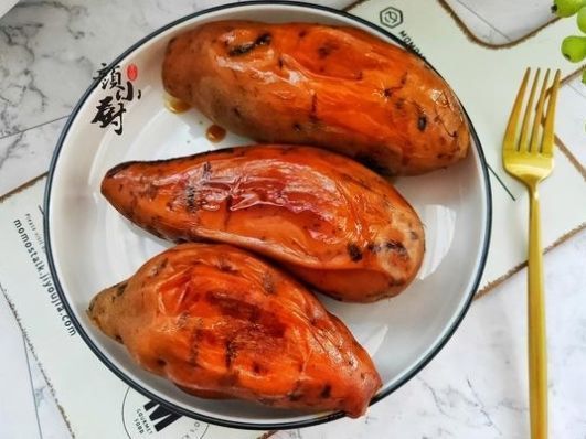 香甜|不用烤箱,就能吃上香甜流油的烤红薯,我家一周至少吃3次