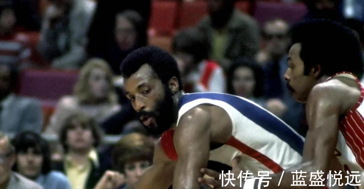 球员|美媒列出了效力NBA10个赛季以上,却从未缺席过季后赛的19名球员!