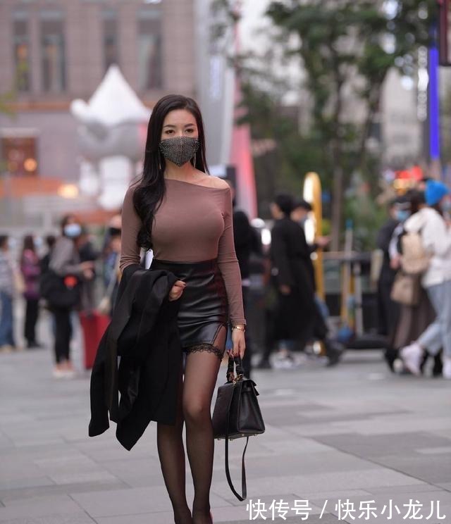 白色|收放得体的连衣裙更加清新靓丽,时尚百搭又耐看,清新减龄