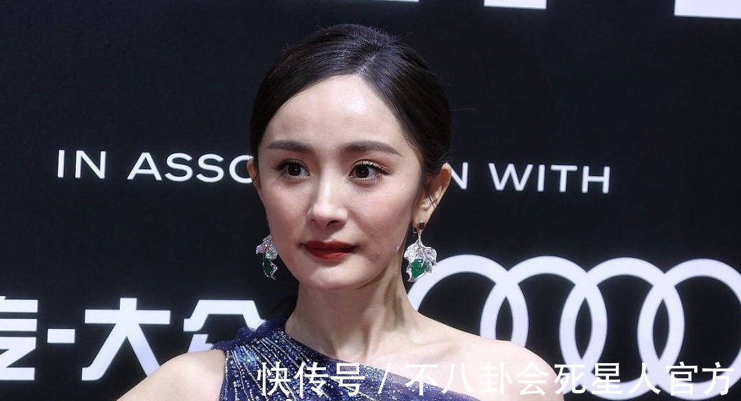 皮肤|斑点皱纹、妆浓浮粉、含胸驼背,看完女星生图,再也不容貌焦虑了