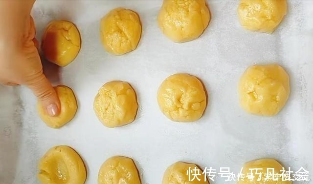 家庭版桃酥的做法分享,简单好做,油用植物油就行