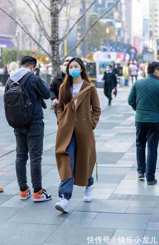 长袖 外套选择是搭配的关键,颜色和款式都重要,日常搭配技巧很重要