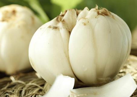 保健|常常失眠,也许只要坚持保健这些穴位泡泡脚,就能睡的香