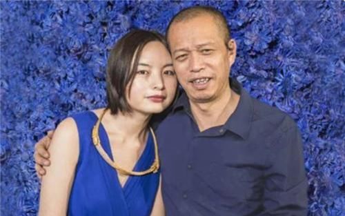  送给|当年取出肋骨，做成项链送给5个女人的行为艺术家，如今现状如何